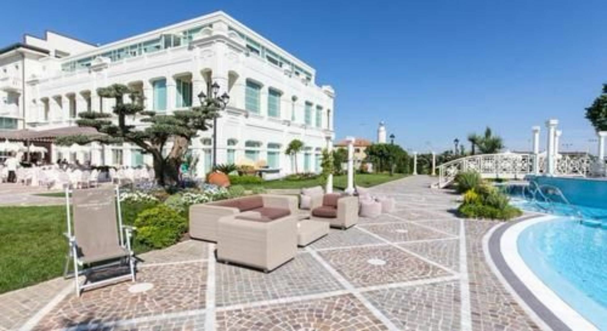 Grand Da Vinci Hotel 5*
