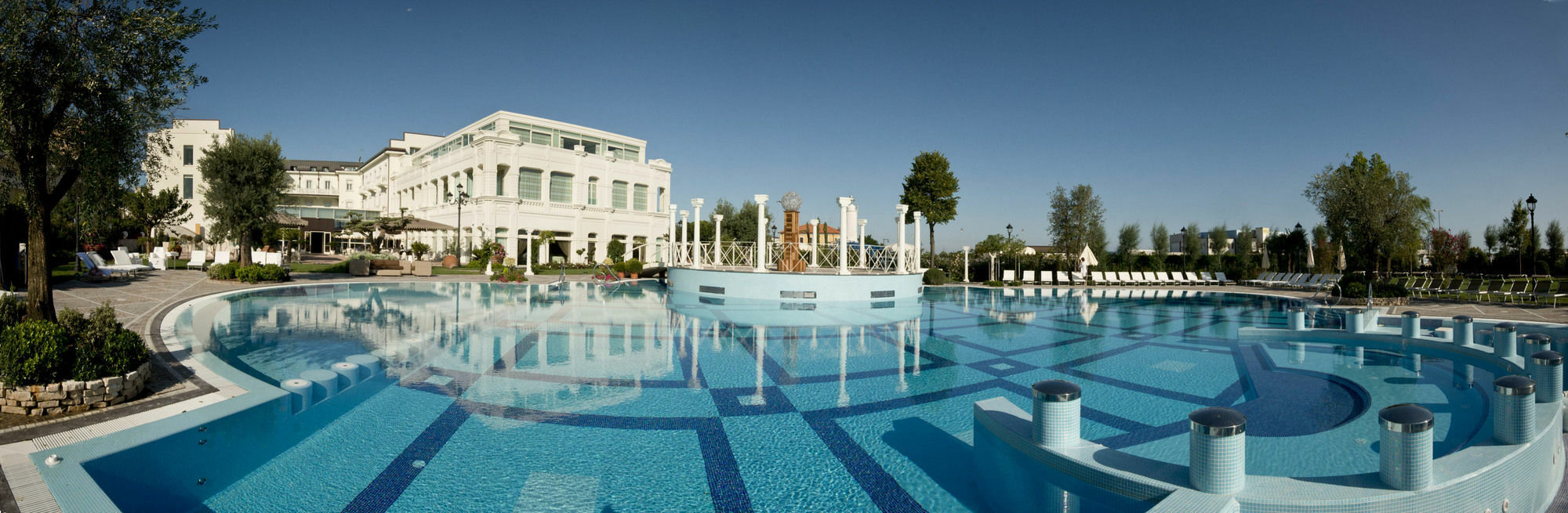 Grand Da Vinci Hotel 5*